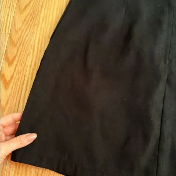 Classic Black Women's Skirt - Picture 6 of 7